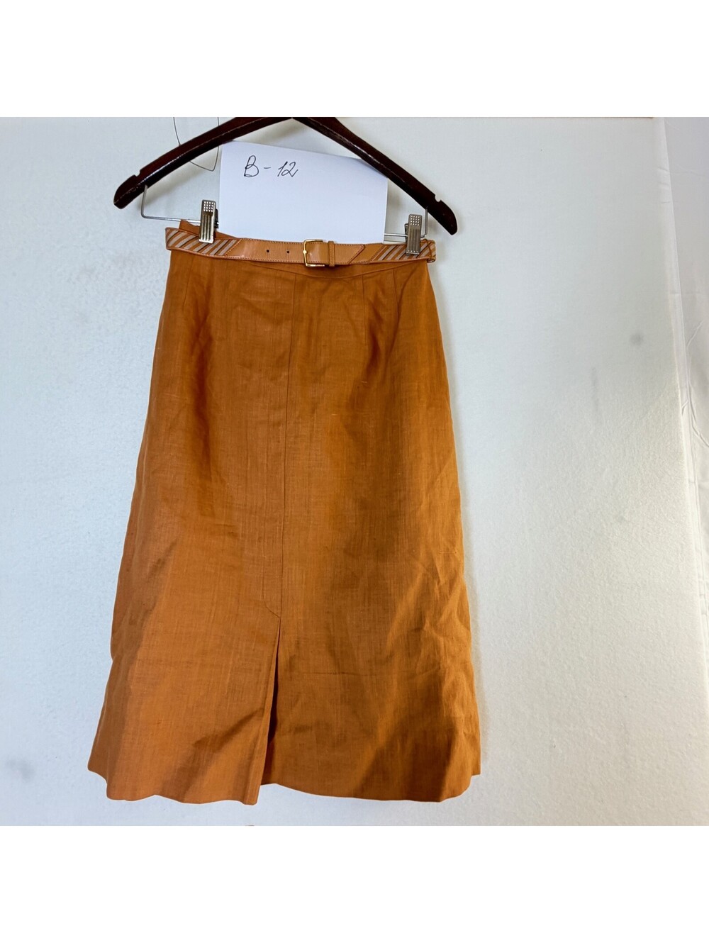 Vintage Dana Paris Boutique Burnt Orange Skirt with Belt Size 9 Storage B-12